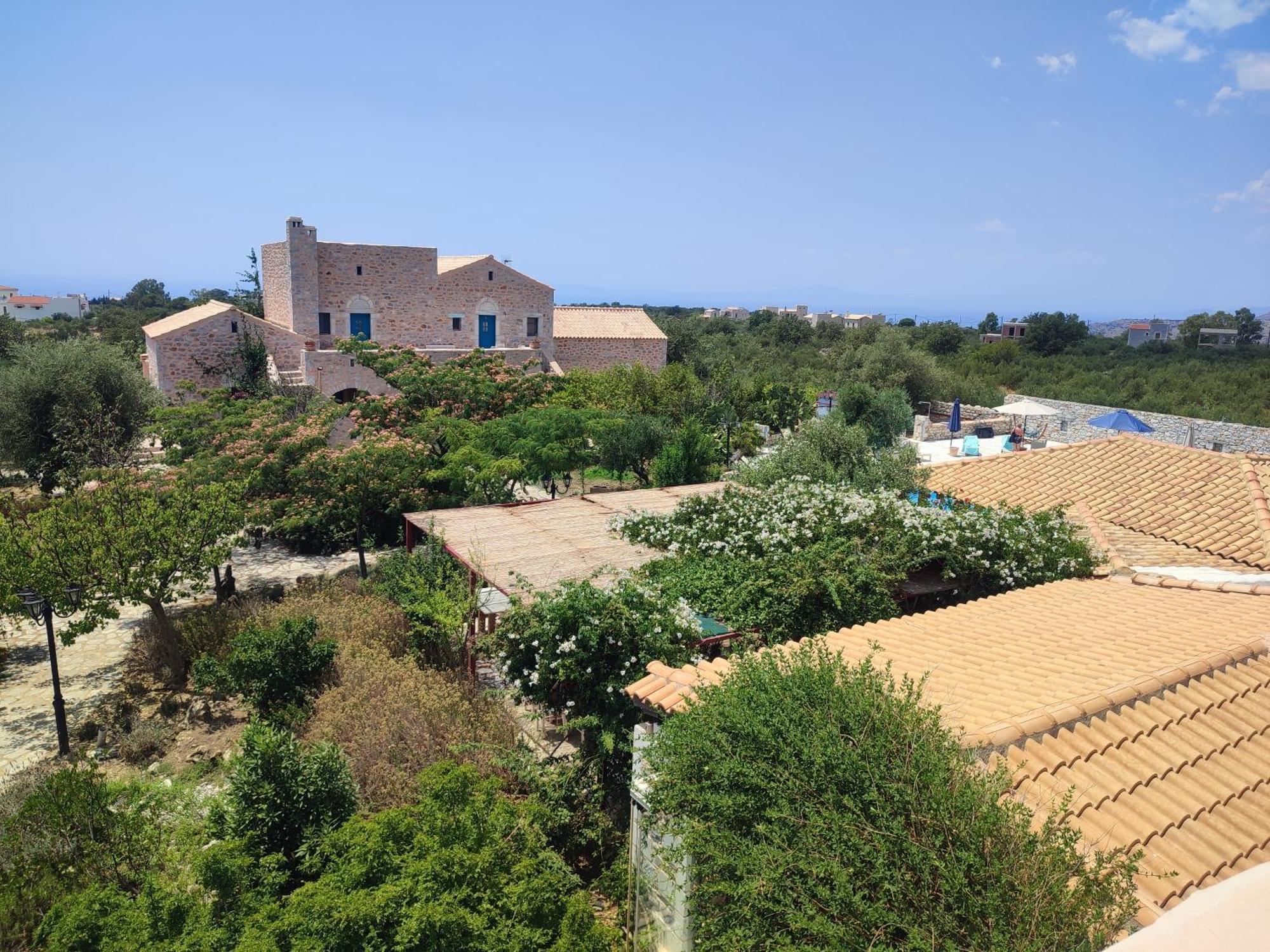 Ktima Karageorgou Hotel Areopoli Exterior photo