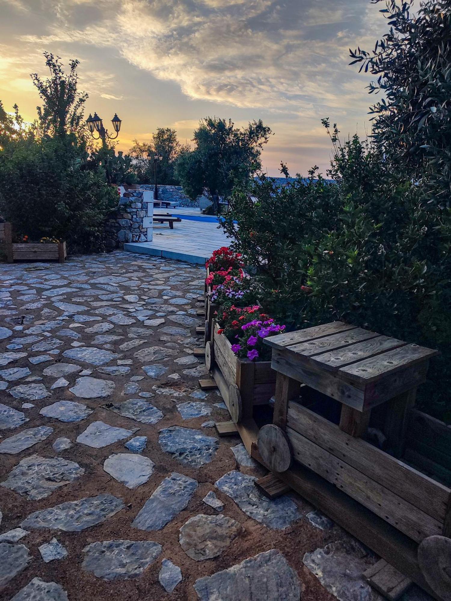 Ktima Karageorgou Hotel Areopoli Exterior photo