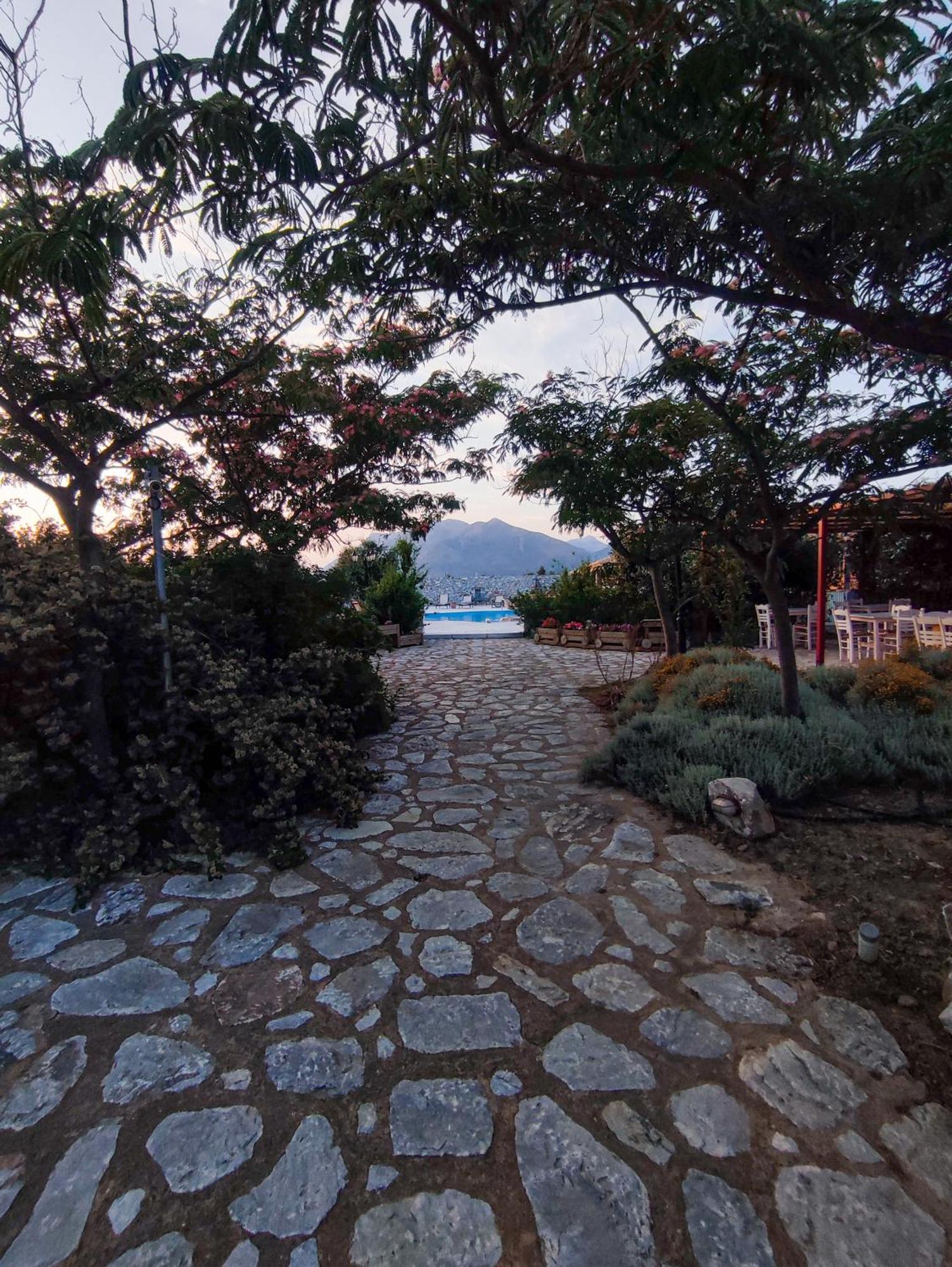 Ktima Karageorgou Hotel Areopoli Exterior photo